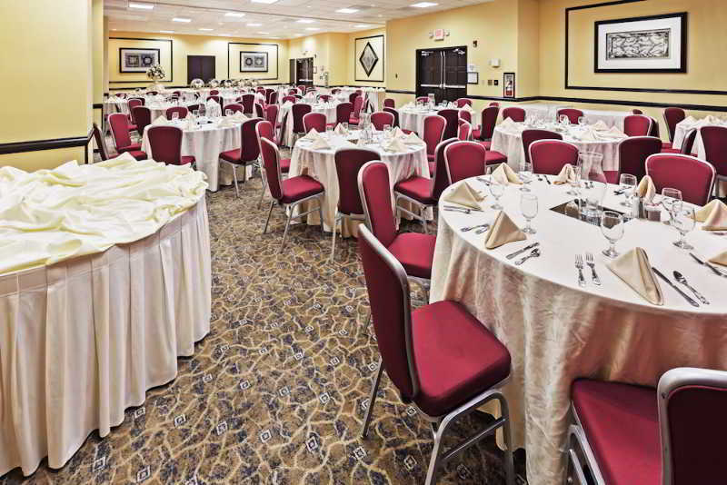 Crowne Plaza Suites Houston - Near Sugar Land Екстер'єр фото