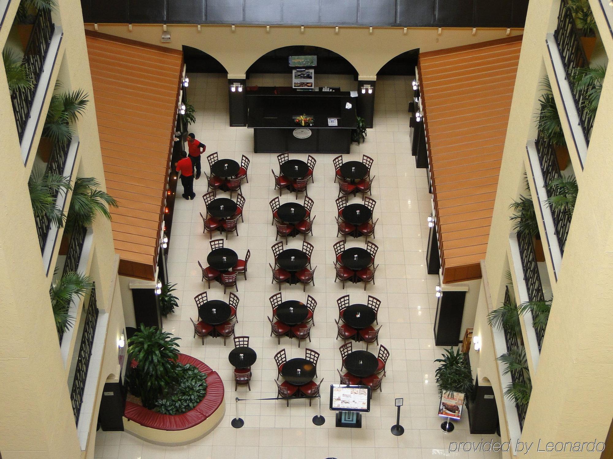 Crowne Plaza Suites Houston - Near Sugar Land Інтер'єр фото