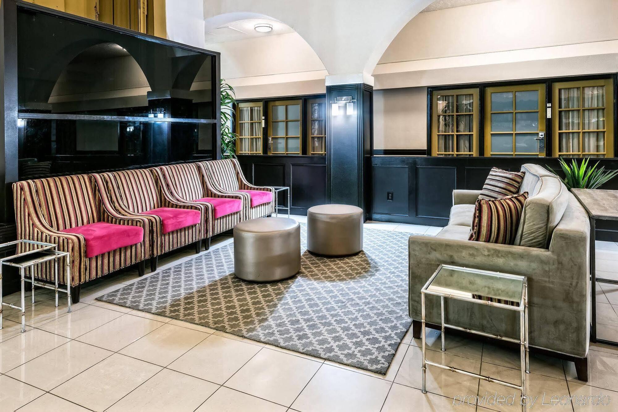 Crowne Plaza Suites Houston - Near Sugar Land Екстер'єр фото