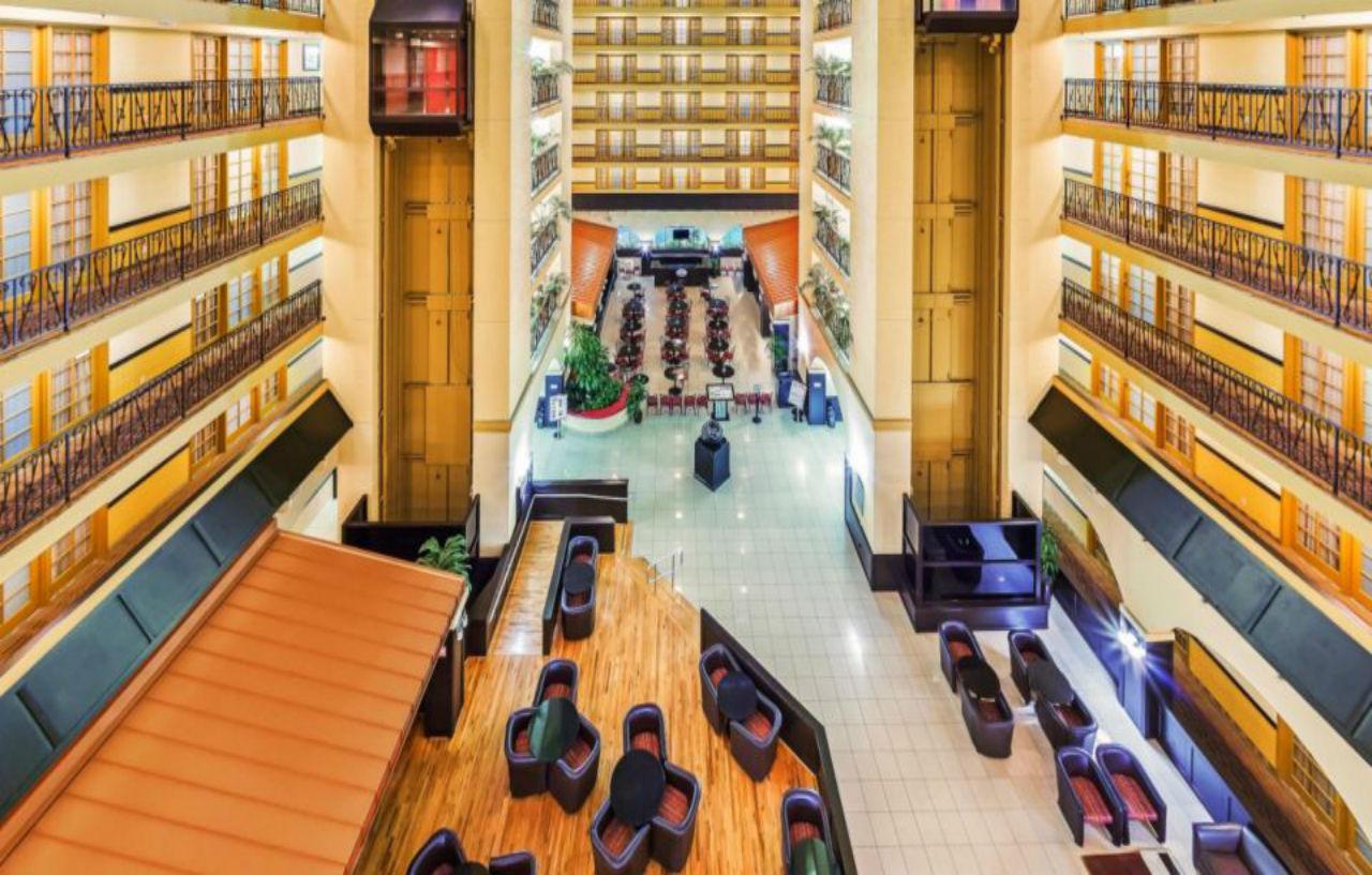 Crowne Plaza Suites Houston - Near Sugar Land Екстер'єр фото